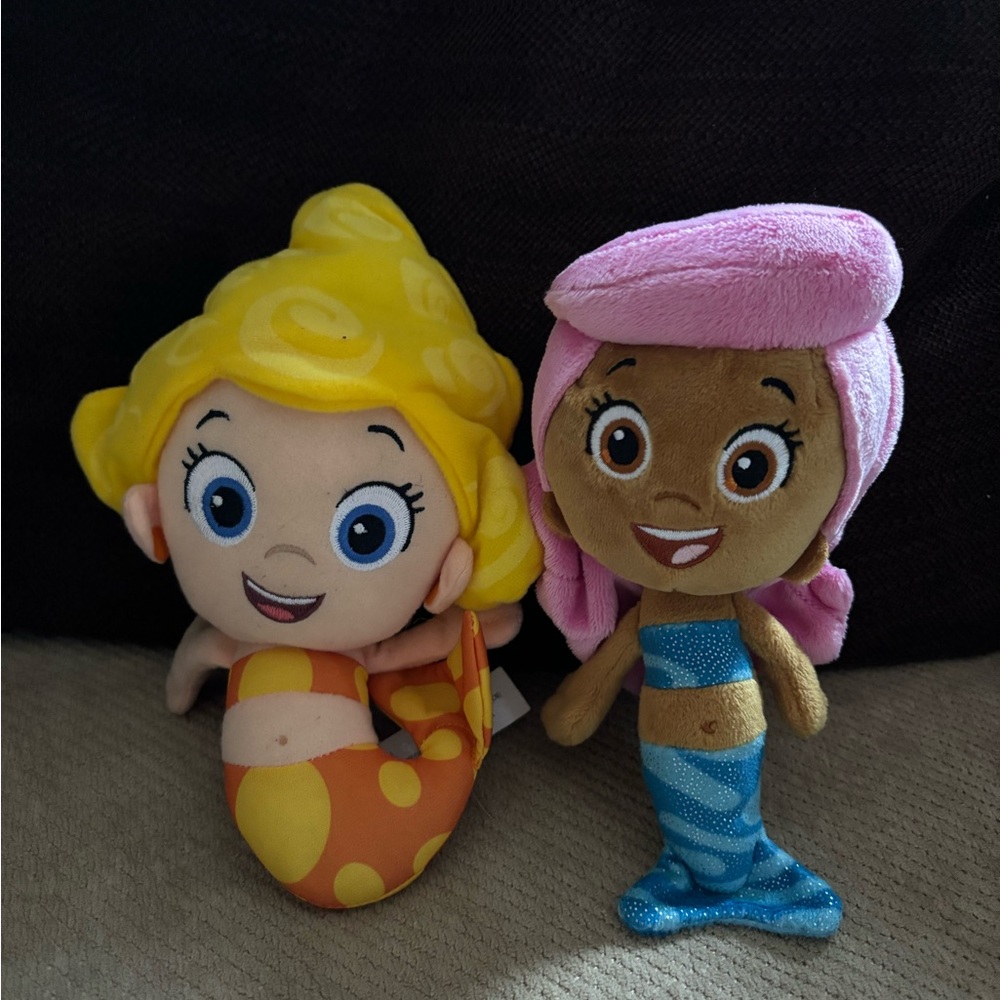 Bubble Guppies plush. 9” each, sold as a set.